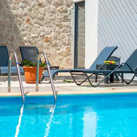 With Private Pool Garden - All Wac Villa Kas